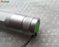 便携之光 为何玉石鉴定专用手电筒是收藏家的必备神器？